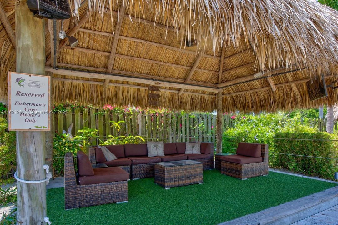 Recently Sold: $300,000 (3 beds, 3 baths, 2191 Square Feet)