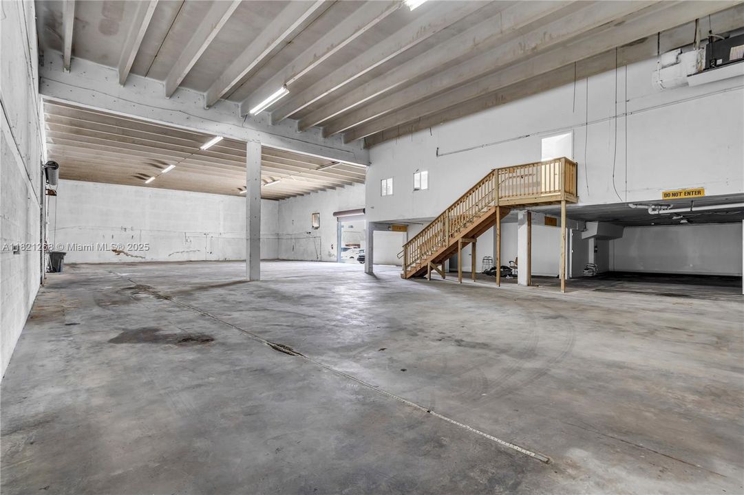 出租: $23,983 (0 贝兹, 0 浴室, 0 平方英尺)