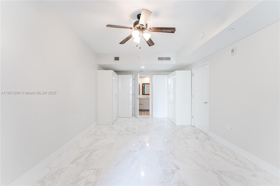 En Venta: $750,000 (2 camas, 2 baños, 1028 Pies cuadrados)