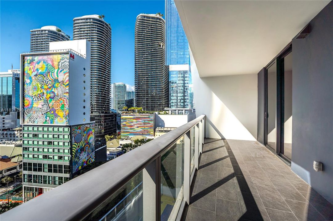 En Venta: $750,000 (2 camas, 2 baños, 1028 Pies cuadrados)