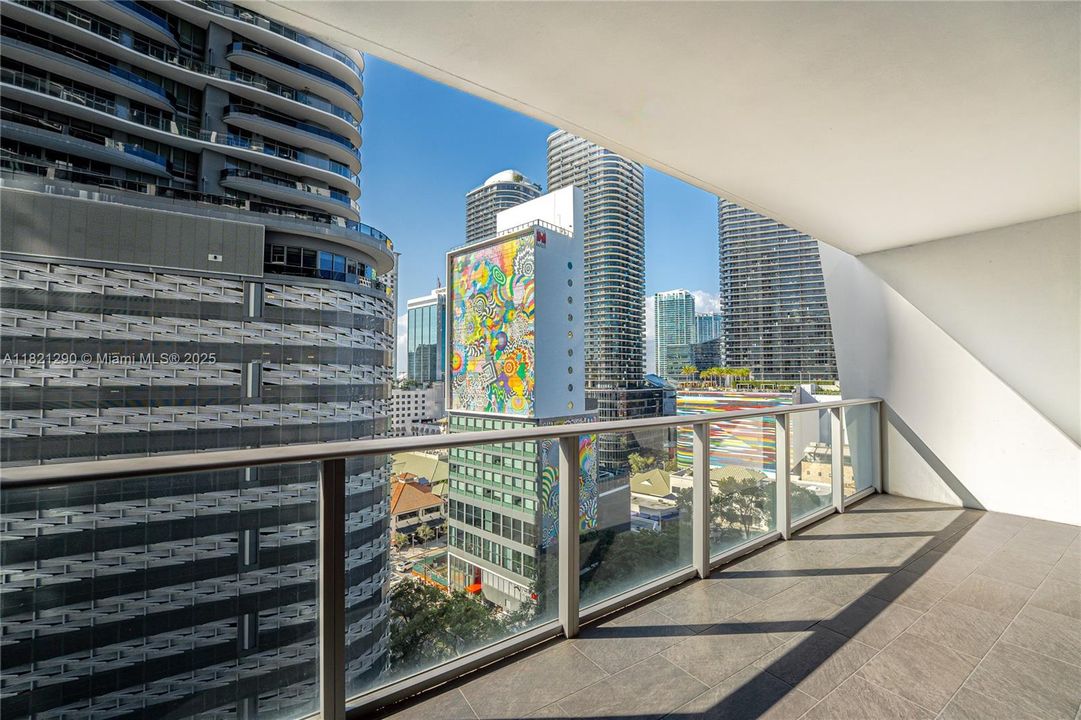 En Venta: $750,000 (2 camas, 2 baños, 1028 Pies cuadrados)