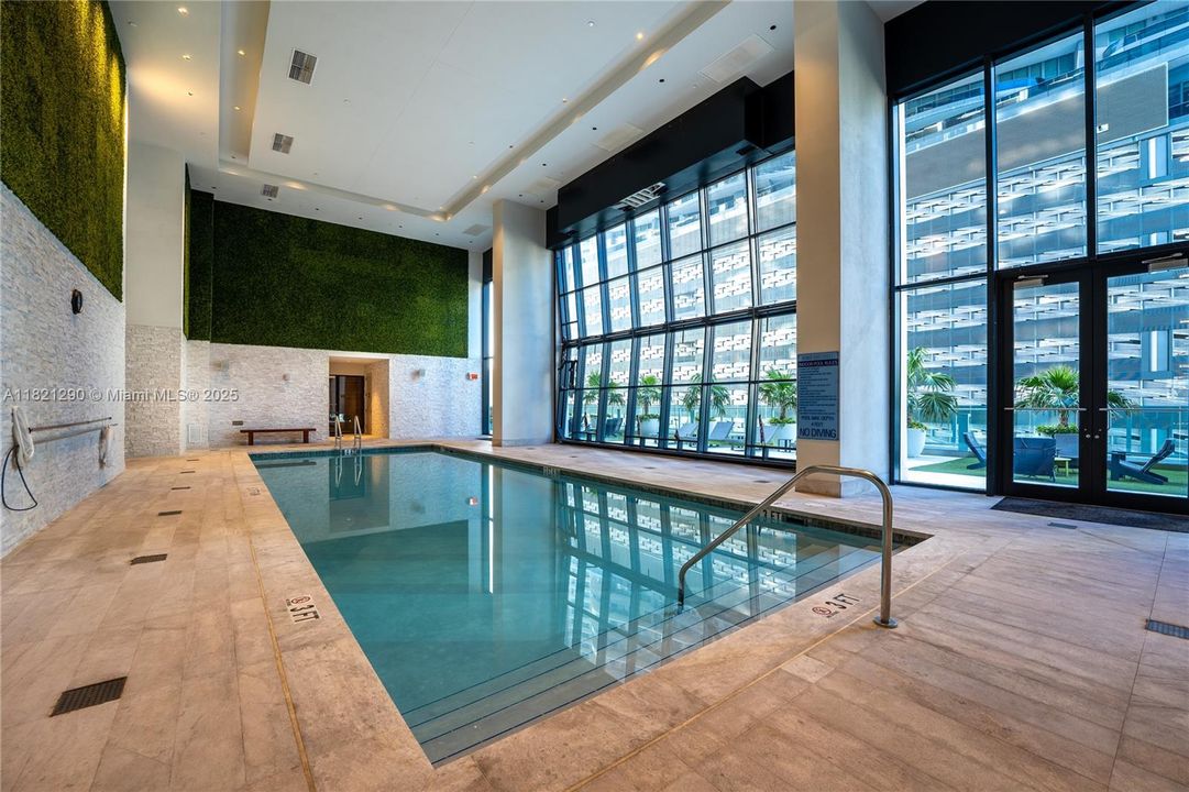 En Venta: $750,000 (2 camas, 2 baños, 1028 Pies cuadrados)