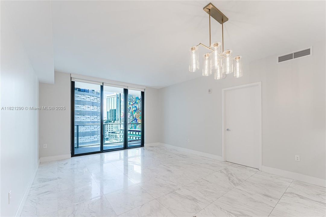 En Venta: $750,000 (2 camas, 2 baños, 1028 Pies cuadrados)
