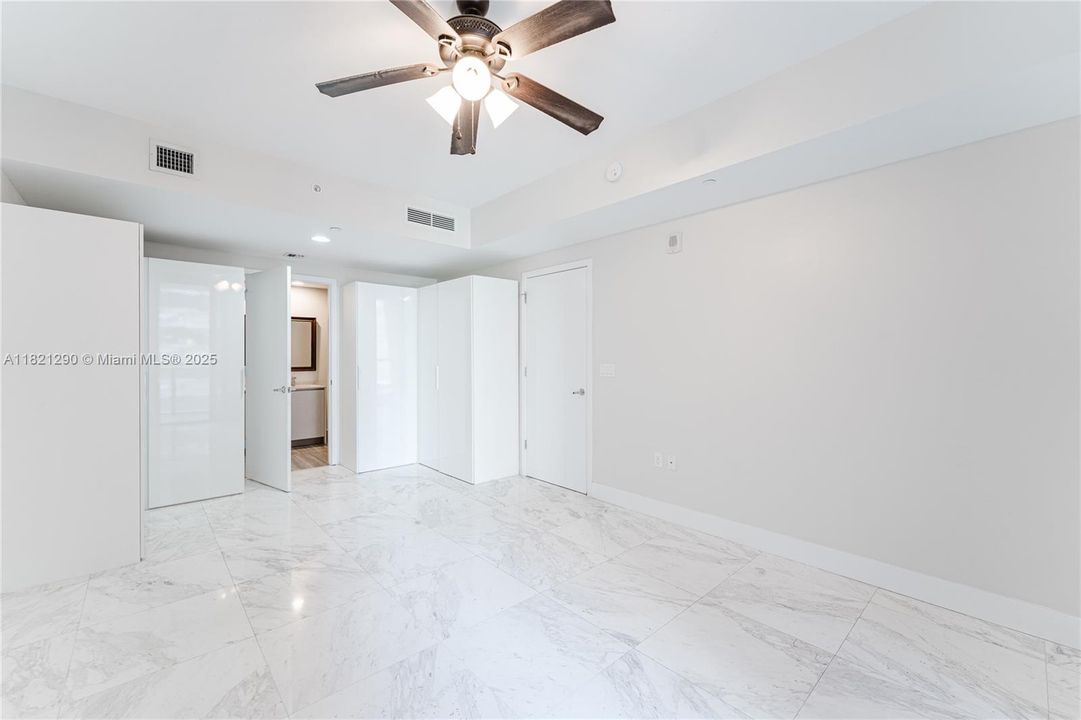 En Venta: $750,000 (2 camas, 2 baños, 1028 Pies cuadrados)
