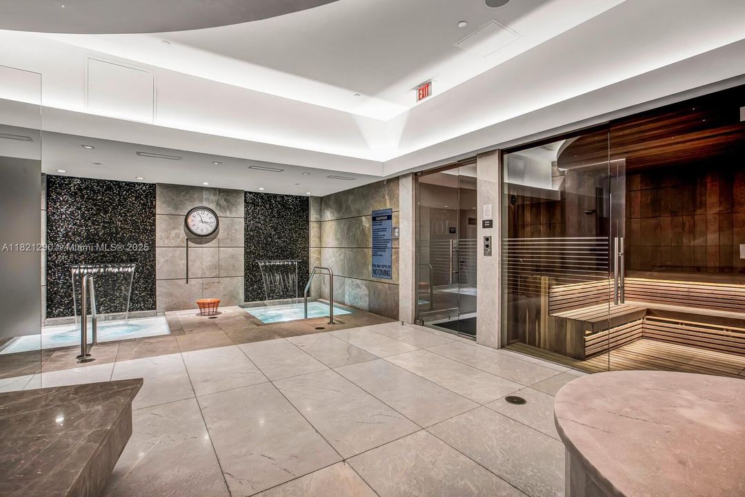 En Venta: $750,000 (2 camas, 2 baños, 1028 Pies cuadrados)
