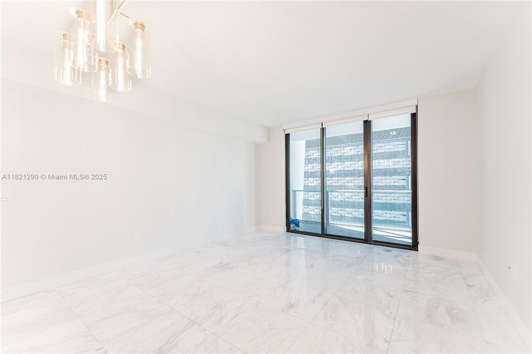 En Venta: $750,000 (2 camas, 2 baños, 1028 Pies cuadrados)