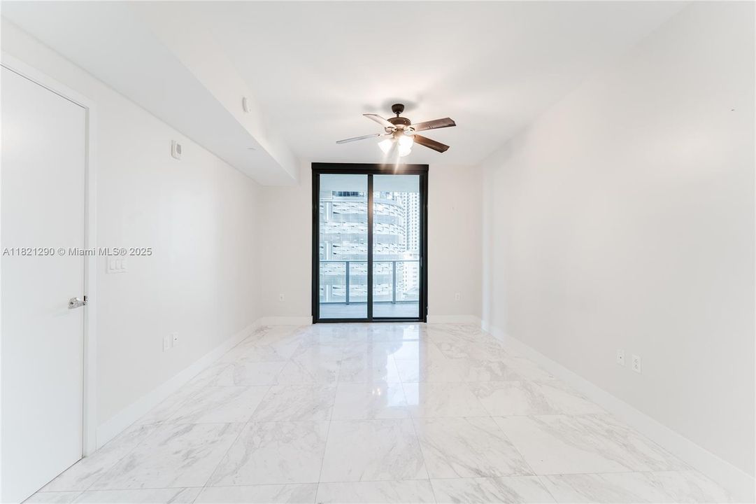 En Venta: $750,000 (2 camas, 2 baños, 1028 Pies cuadrados)