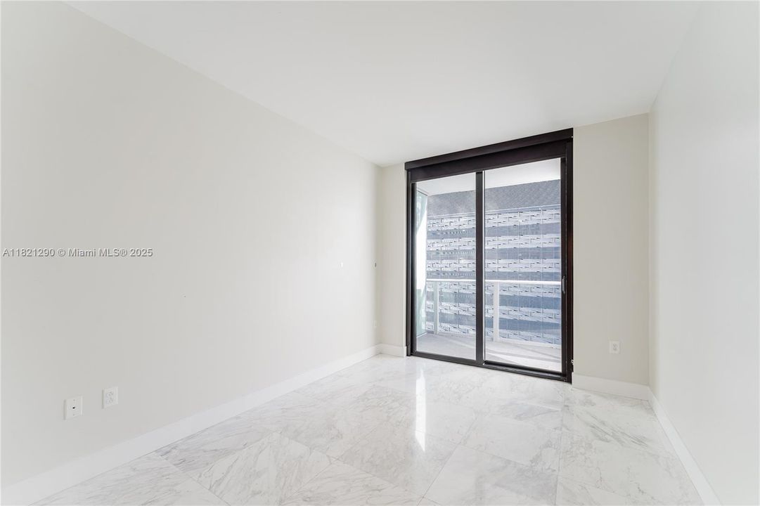 En Venta: $750,000 (2 camas, 2 baños, 1028 Pies cuadrados)
