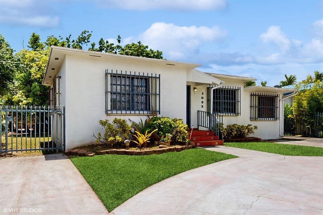 Vendido Recientemente: $665,000 (2 camas, 2 baños, 1945 Pies cuadrados)