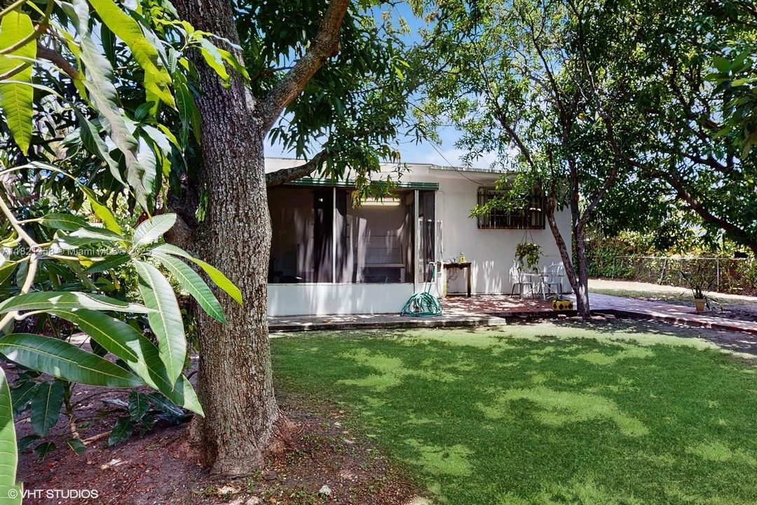 Vendido Recientemente: $665,000 (2 camas, 2 baños, 1945 Pies cuadrados)