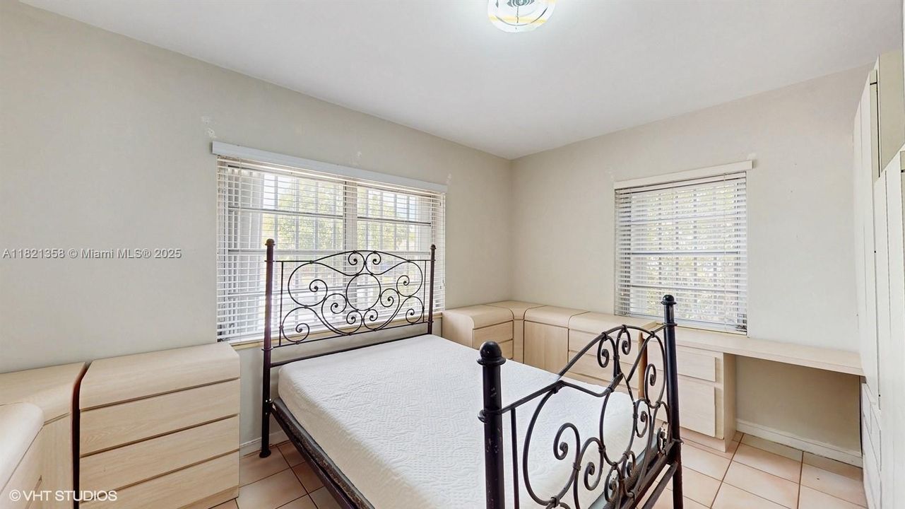 Vendido Recientemente: $665,000 (2 camas, 2 baños, 1945 Pies cuadrados)