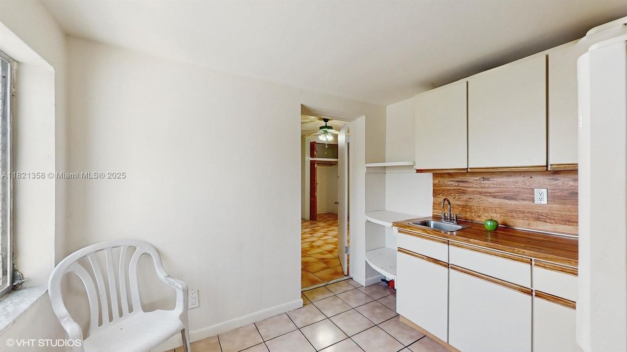 Vendido Recientemente: $665,000 (2 camas, 2 baños, 1945 Pies cuadrados)