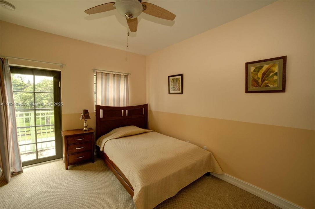 For Sale: $640,000 (3 beds, 2 baths, 2558 Square Feet)