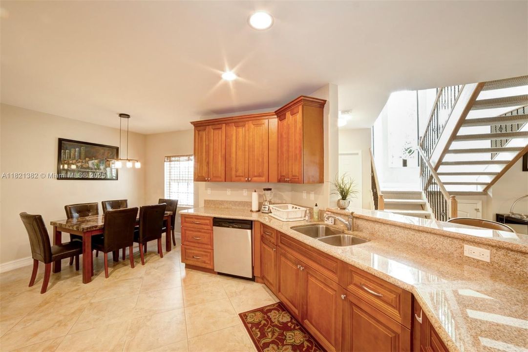 For Sale: $640,000 (3 beds, 2 baths, 2558 Square Feet)