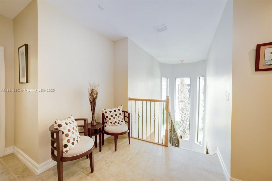 For Sale: $640,000 (3 beds, 2 baths, 2558 Square Feet)