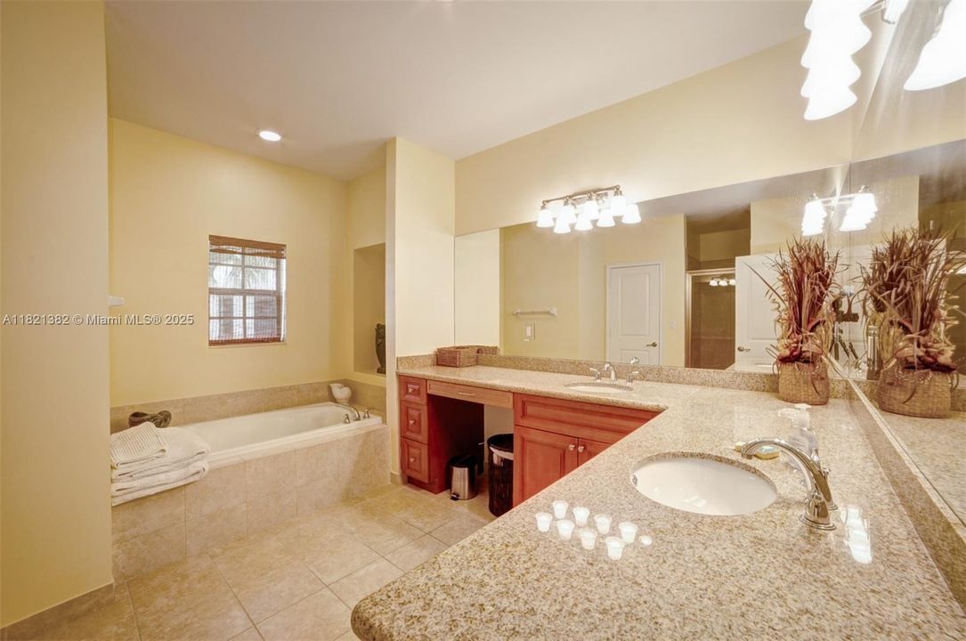 For Sale: $640,000 (3 beds, 2 baths, 2558 Square Feet)