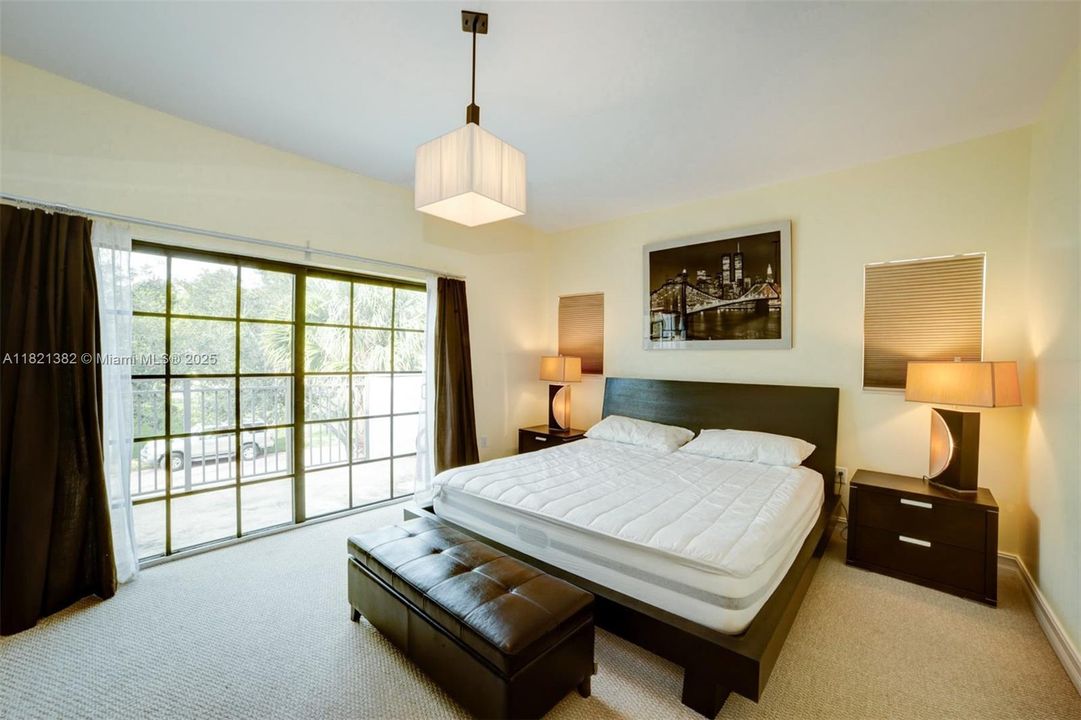 For Sale: $640,000 (3 beds, 2 baths, 2558 Square Feet)