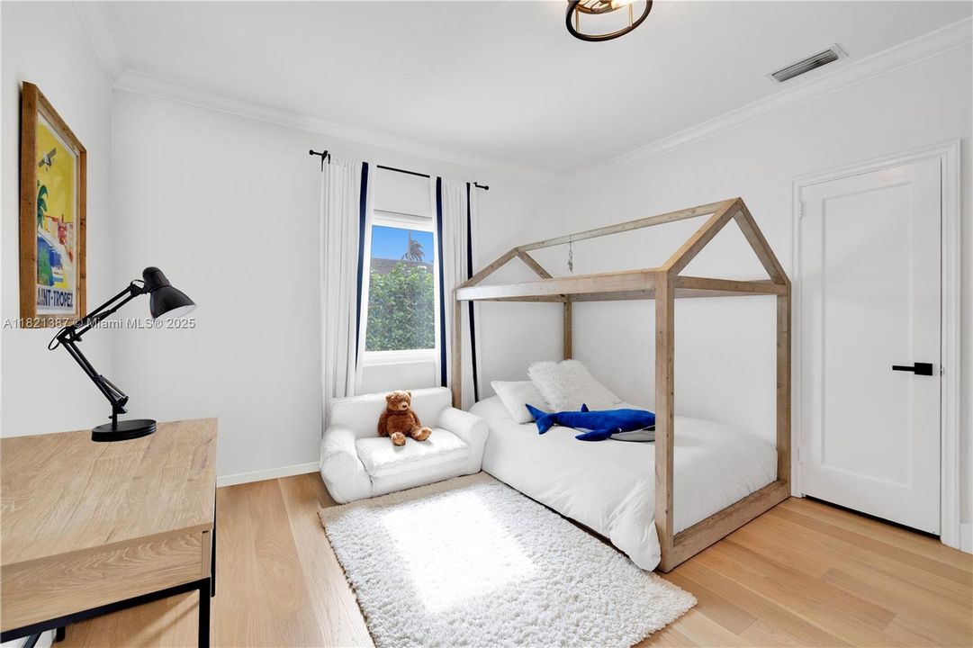 En Venta: $1,890,000 (3 camas, 3 baños, 1948 Pies cuadrados)