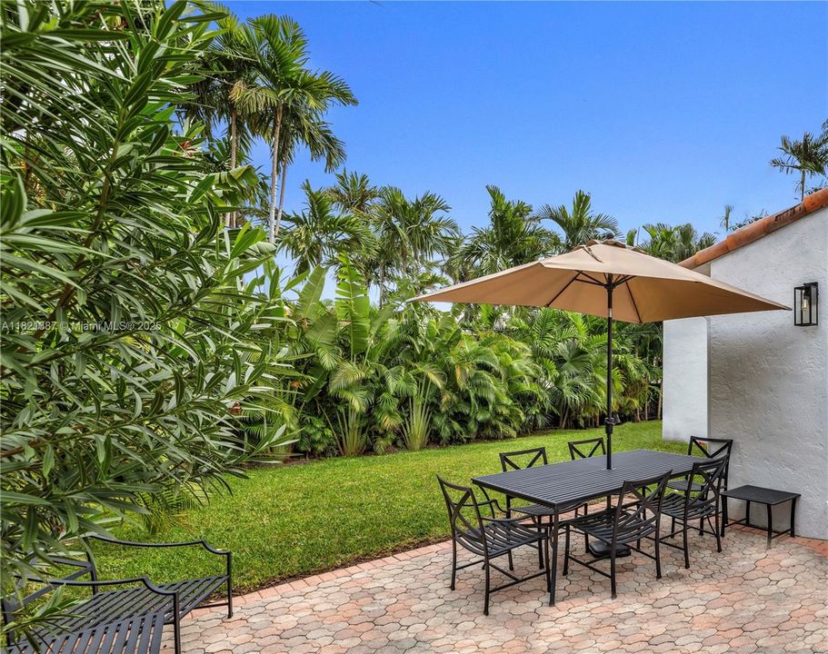 En Venta: $1,890,000 (3 camas, 3 baños, 1948 Pies cuadrados)