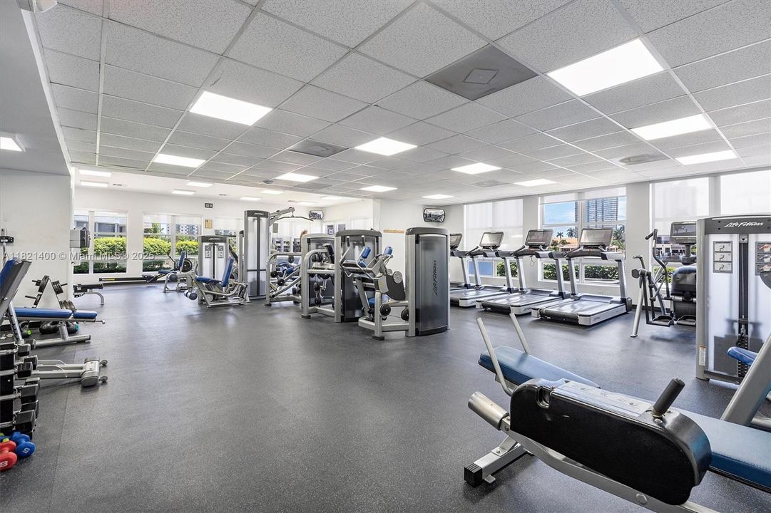 Recently Sold: $349,000 (1 beds, 1 baths, 1083 Square Feet)