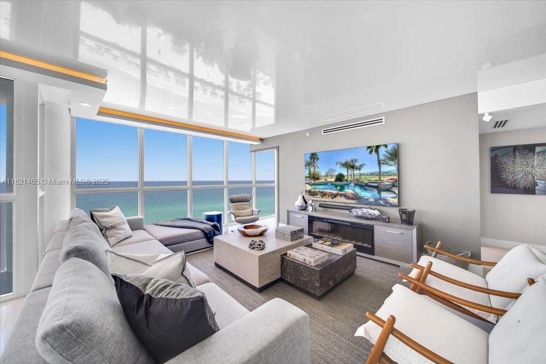 Recently Rented: $11,900 (3 beds, 3 baths, 2020 Square Feet)