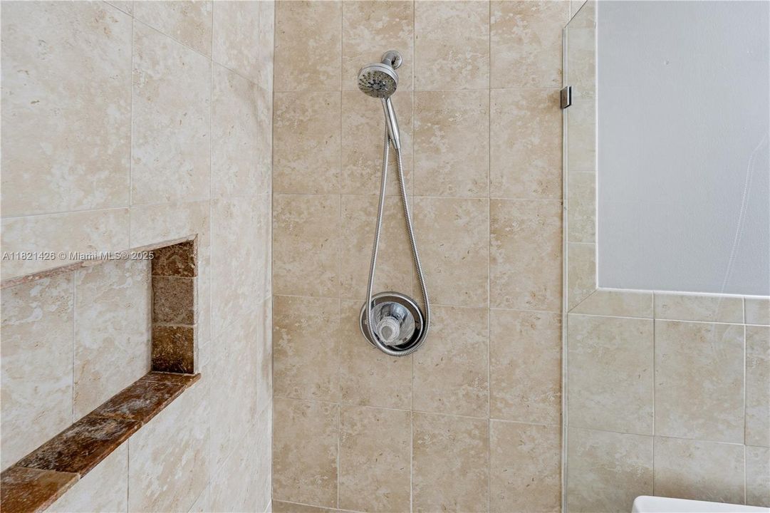 待售: $350,000 (3 贝兹, 3 浴室, 1538 平方英尺)