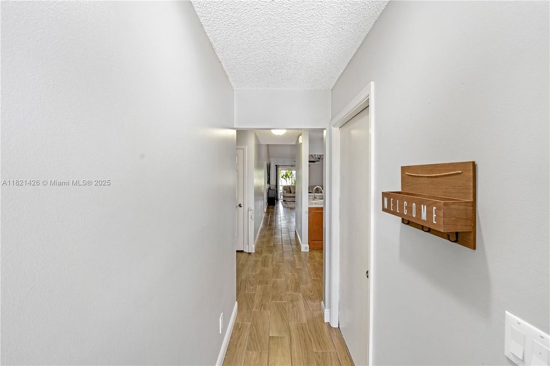 待售: $350,000 (3 贝兹, 3 浴室, 1538 平方英尺)