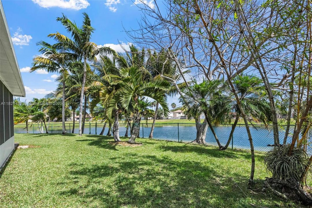 Recently Sold: $699,999 (4 beds, 2 baths, 2600 Square Feet)