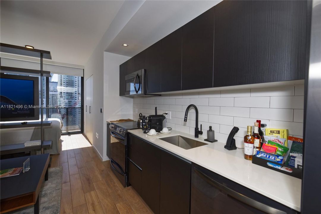 En Venta: $725,000 (1 camas, 1 baños, 341 Pies cuadrados)