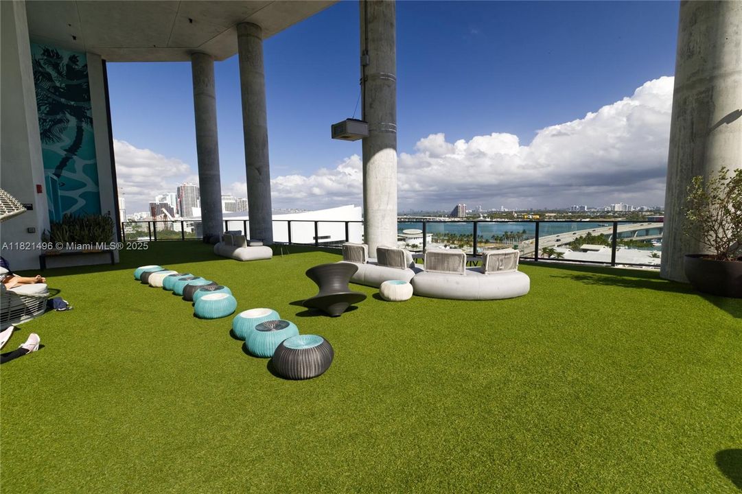 En Venta: $725,000 (1 camas, 1 baños, 341 Pies cuadrados)