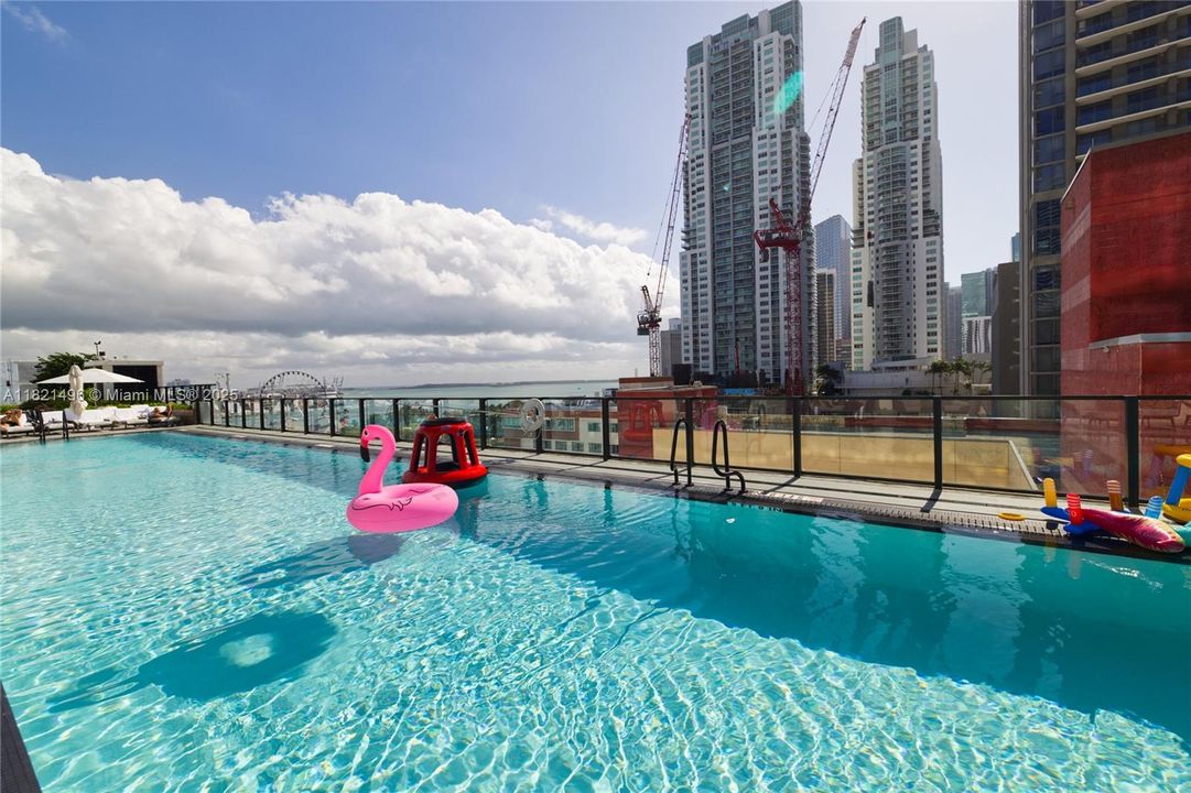 En Venta: $725,000 (1 camas, 1 baños, 341 Pies cuadrados)