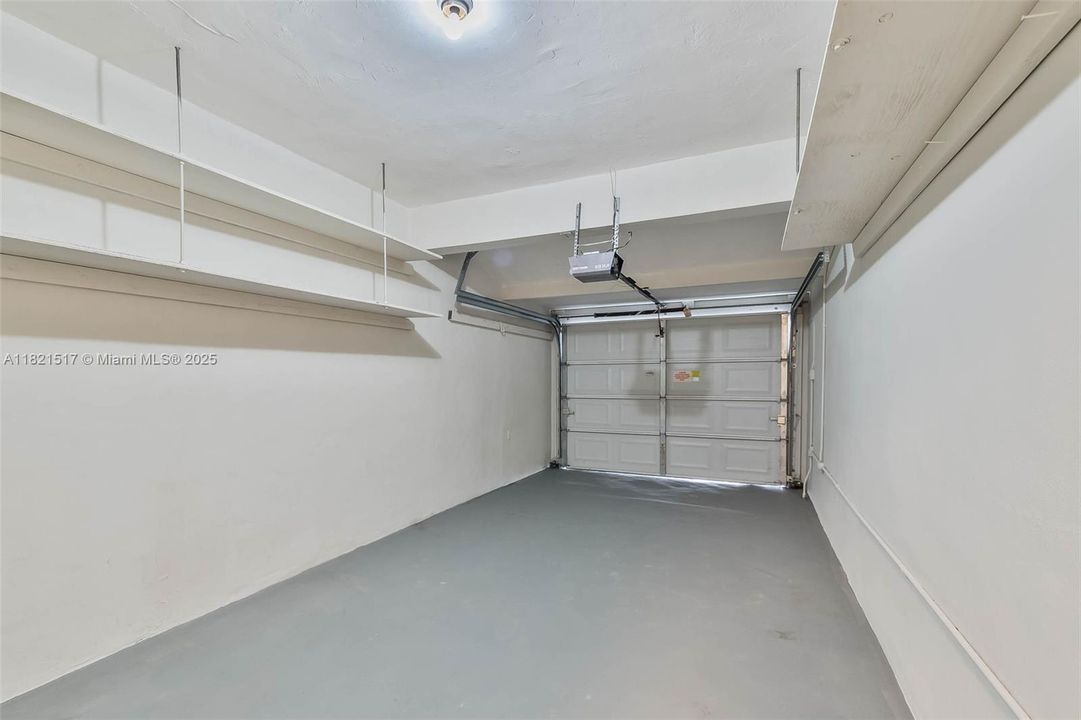 Recently Sold: $545,000 (3 beds, 2 baths, 1213 Square Feet)