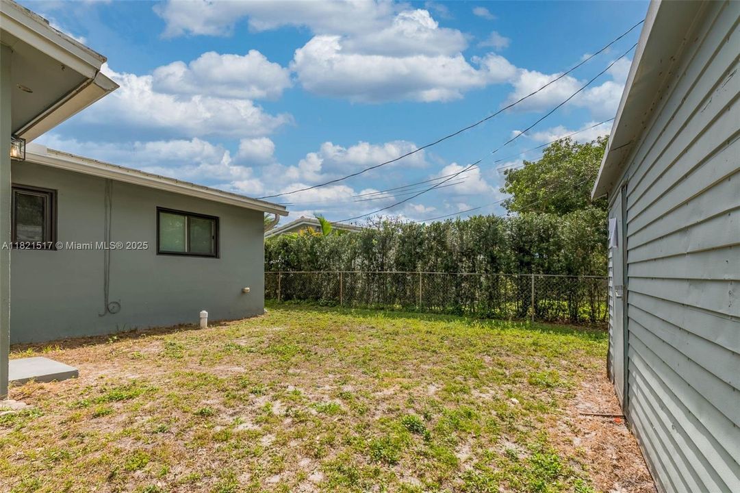 Recently Sold: $545,000 (3 beds, 2 baths, 1213 Square Feet)