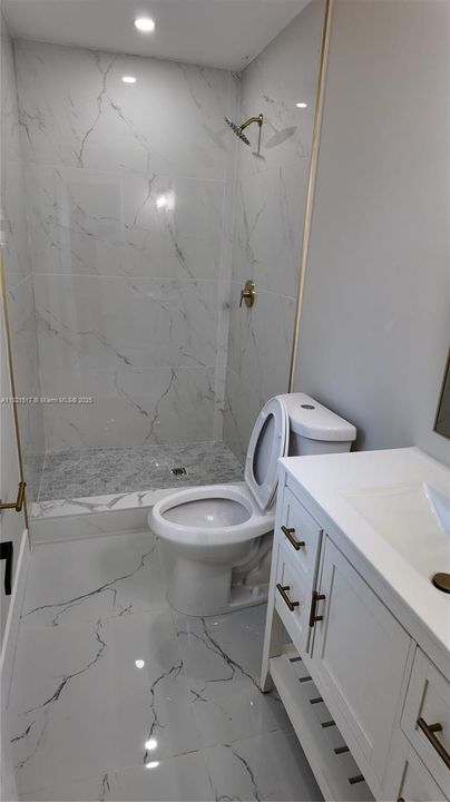 Recently Sold: $545,000 (3 beds, 2 baths, 1213 Square Feet)