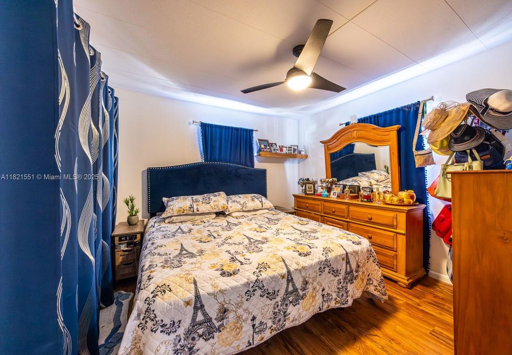 For Sale: $850,000 (4 beds, 3 baths, 1448 Square Feet)