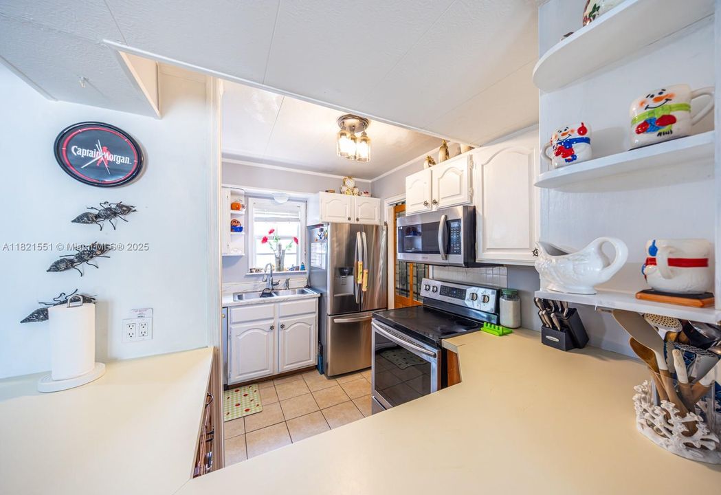 For Sale: $850,000 (4 beds, 3 baths, 1448 Square Feet)