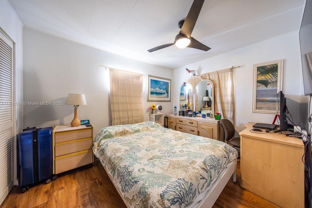 For Sale: $850,000 (4 beds, 3 baths, 1448 Square Feet)