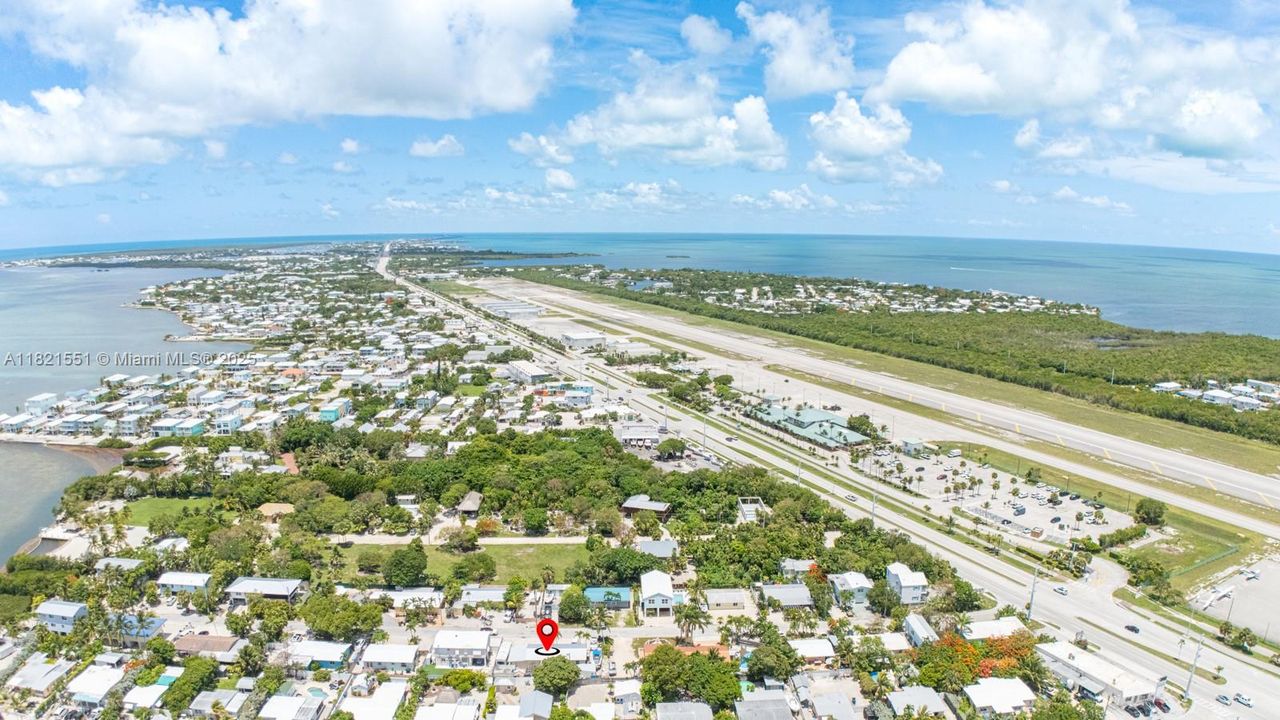 For Sale: $850,000 (4 beds, 3 baths, 1448 Square Feet)