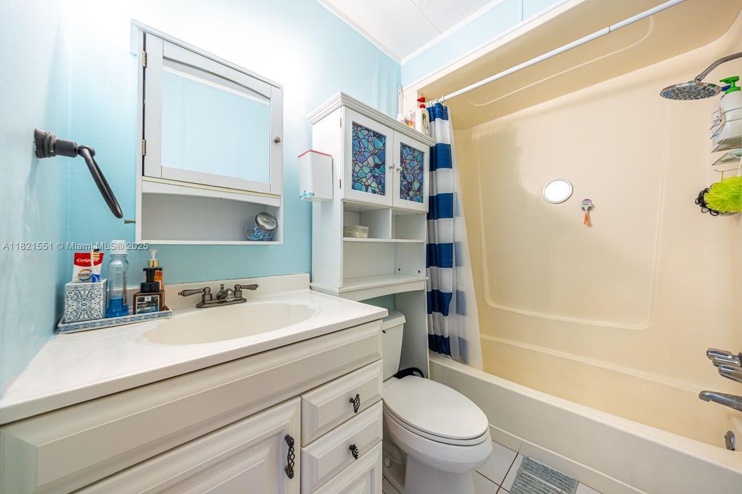 For Sale: $850,000 (4 beds, 3 baths, 1448 Square Feet)