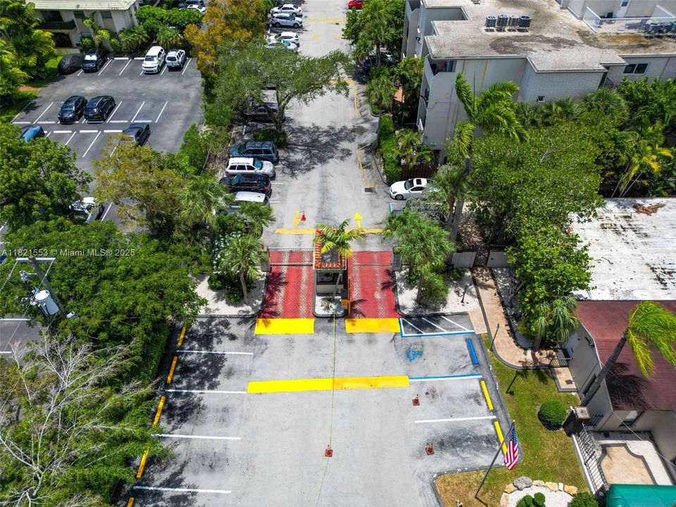 На продажу: $305,000 (1 спален, 1 ванн, 855 Квадратных фут)