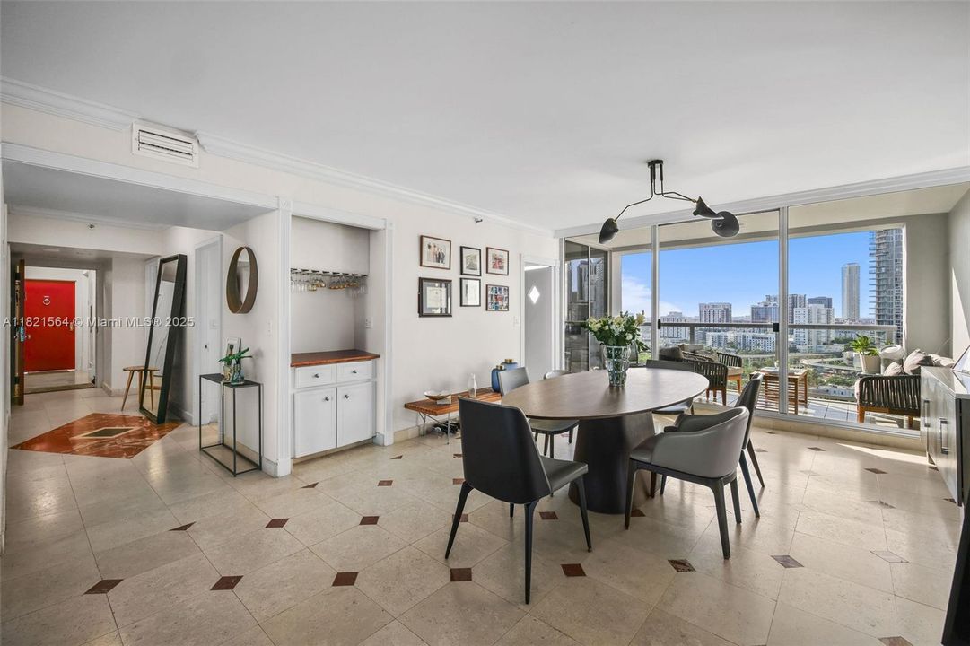 For Sale: $792,000 (2 beds, 2 baths, 1640 Square Feet)