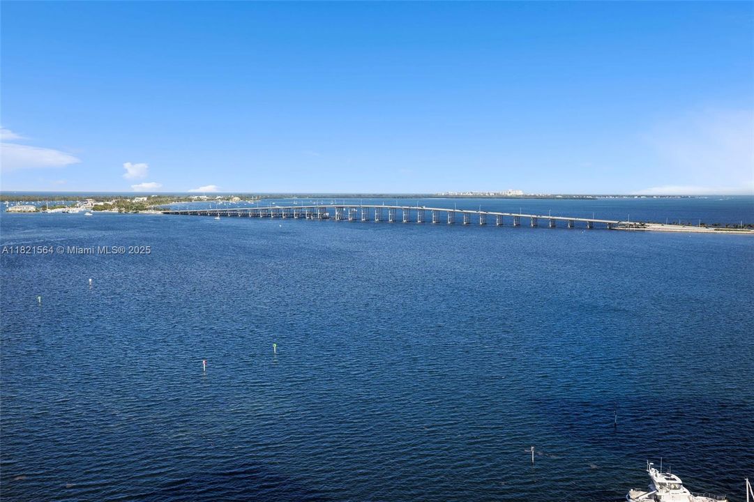 For Sale: $792,000 (2 beds, 2 baths, 1640 Square Feet)