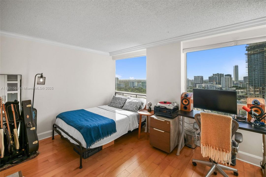 For Sale: $792,000 (2 beds, 2 baths, 1640 Square Feet)