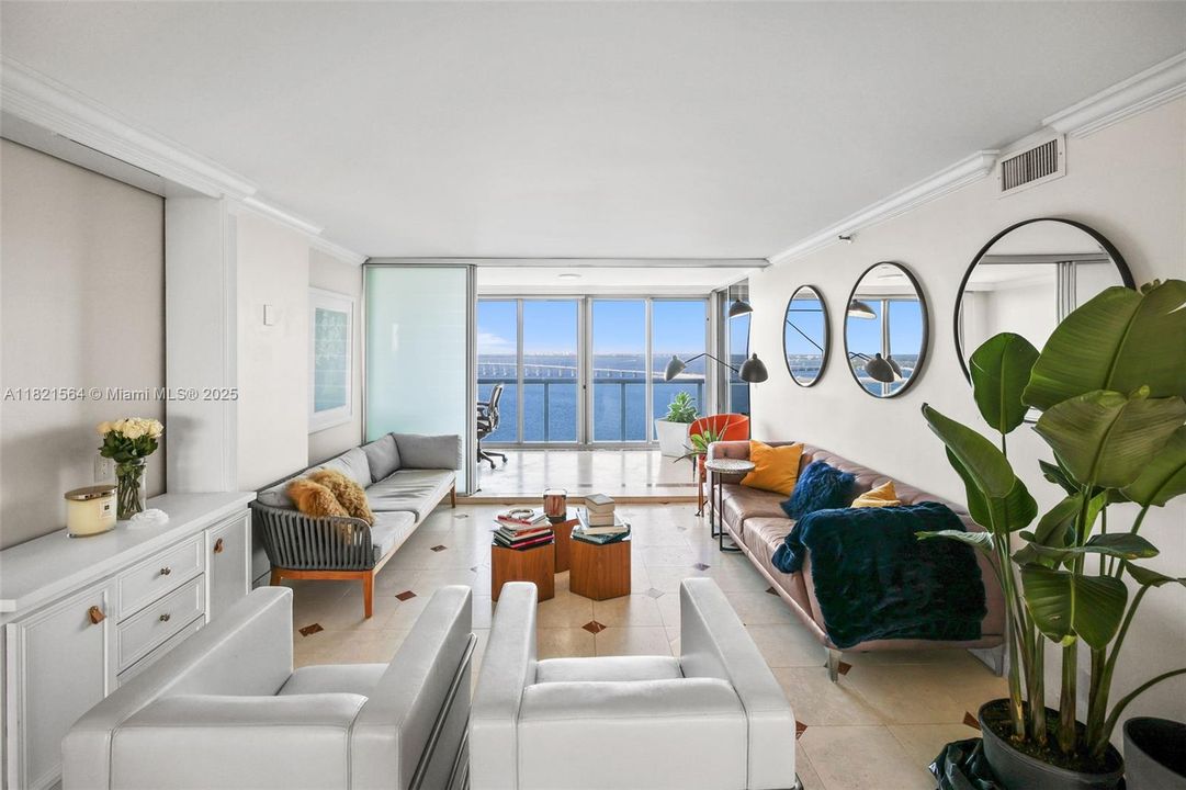 For Sale: $792,000 (2 beds, 2 baths, 1640 Square Feet)