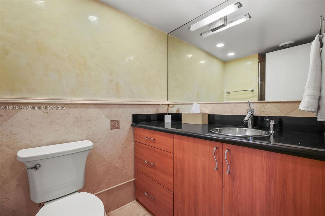 For Sale: $792,000 (2 beds, 2 baths, 1640 Square Feet)