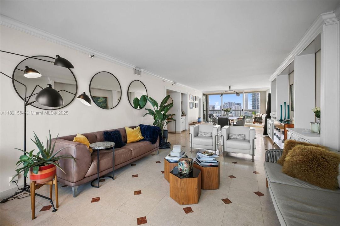 For Sale: $792,000 (2 beds, 2 baths, 1640 Square Feet)