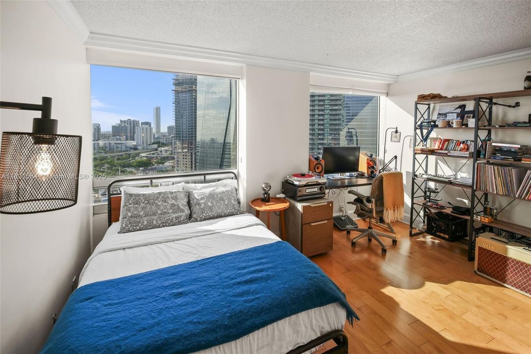 For Sale: $792,000 (2 beds, 2 baths, 1640 Square Feet)