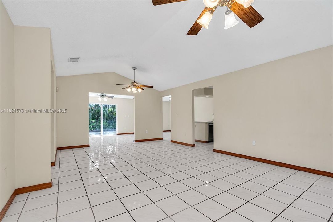 Recently Sold: $649,900 (4 beds, 2 baths, 1909 Square Feet)