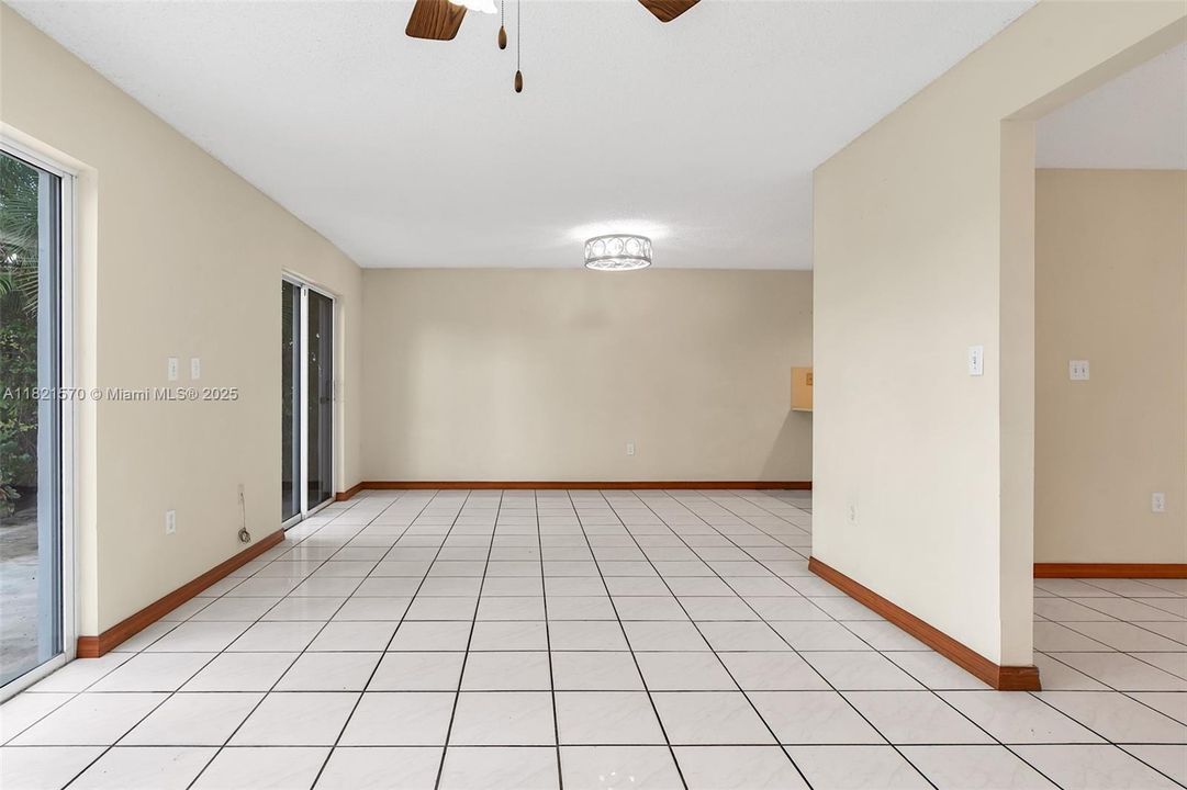 Recently Sold: $649,900 (4 beds, 2 baths, 1909 Square Feet)