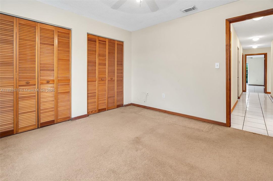 Recently Sold: $649,900 (4 beds, 2 baths, 1909 Square Feet)